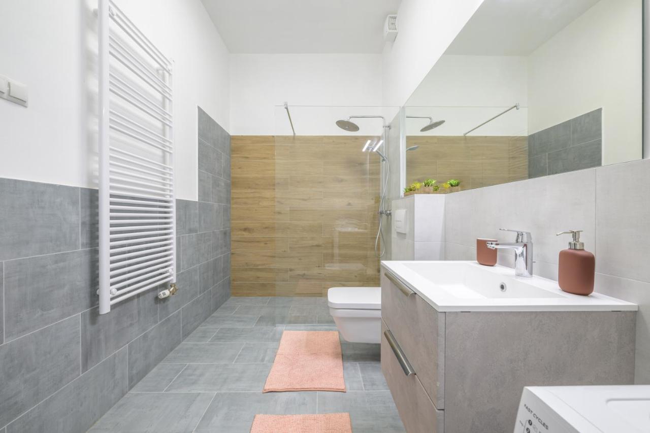 Millenium Spa-Heroes Apartment Budapest Exterior photo