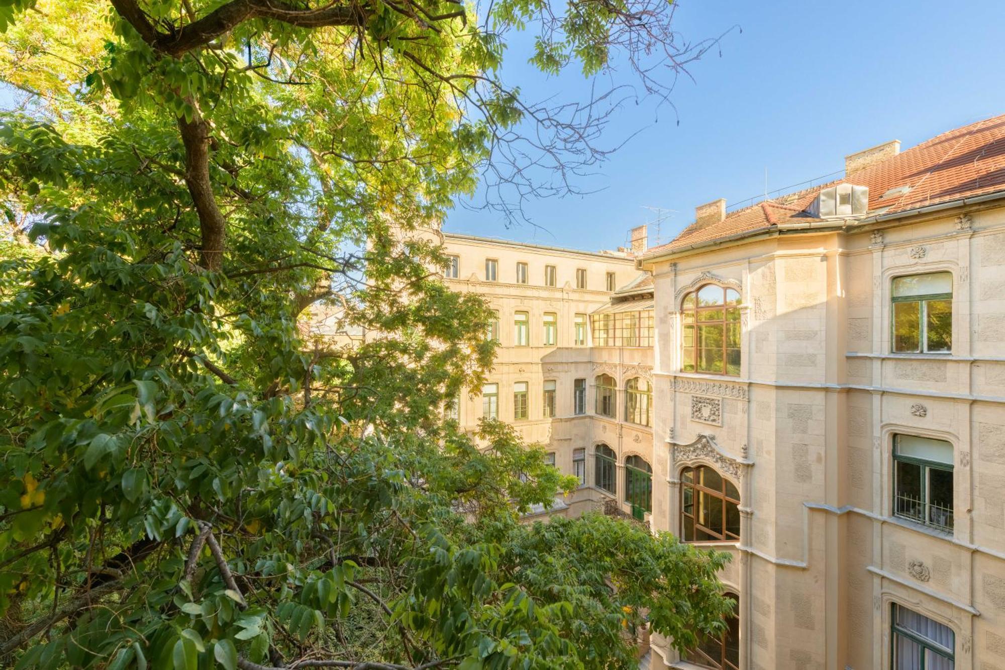 Millenium Spa-Heroes Apartment Budapest Exterior photo